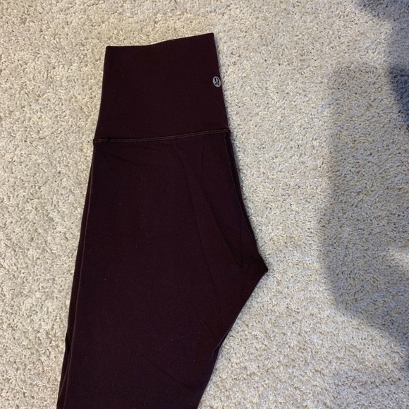 Lululemon wunder under leggings size 4 - Picture 2 of 4